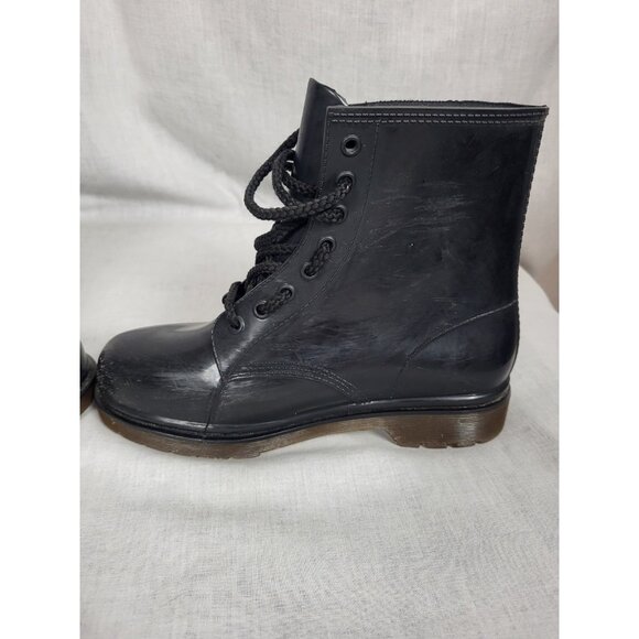 Steve Madden Black Rubber Lace up Boots Women's Size 8 Winter Fall Classic Style - Picture 7 of 8